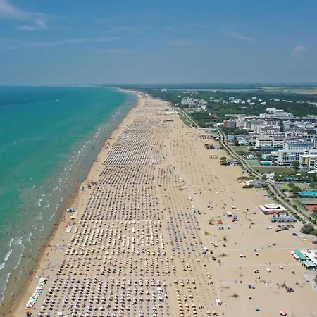 Apartment Family-friendly Poolside Tranquility Bibione