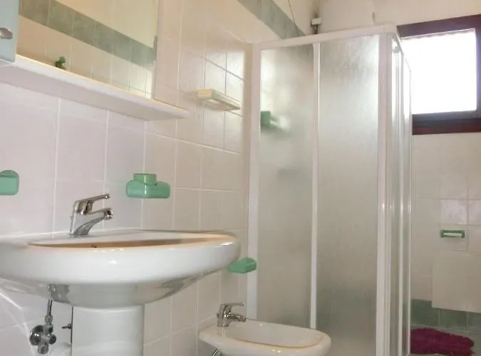 Family-friendly Poolside Tranquility