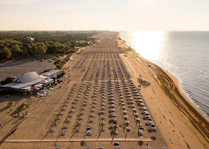 Family-friendly Poolside Tranquility