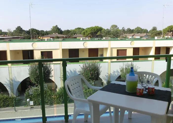 Family-friendly Poolside Tranquility Bibione